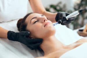 How Does Radiofrequency Strengthen the Benefits of Microneedling? | San Antonio Prime